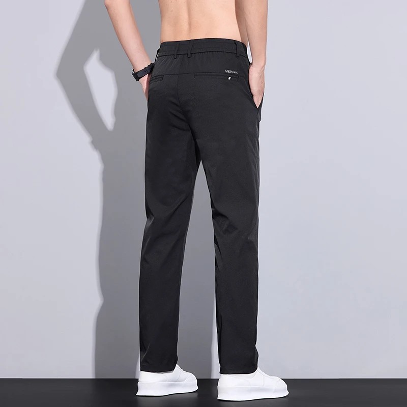 【透氣彈力休閒褲】彈力快乾軟殼休閒褲 超輕薄布料透氣快幹，38°的天也不悶汗！高彈力，蹲坐、跑跳都靈活不卡腿💪上班久坐也舒服，挺括有型不軟塌