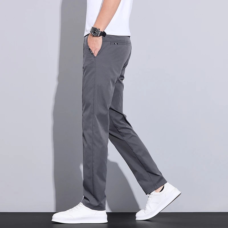 【透氣彈力休閒褲】彈力快乾軟殼休閒褲 超輕薄布料透氣快幹，38°的天也不悶汗！高彈力，蹲坐、跑跳都靈活不卡腿💪上班久坐也舒服，挺括有型不軟塌