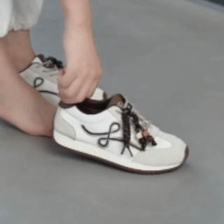 🎯時尚圓頭舒適女鞋超推✨ 3cm後腳跟超剛好，設計時尚有質感，穿起來舒適又柔軟，還是專櫃高品質，官方授權正品有保障～